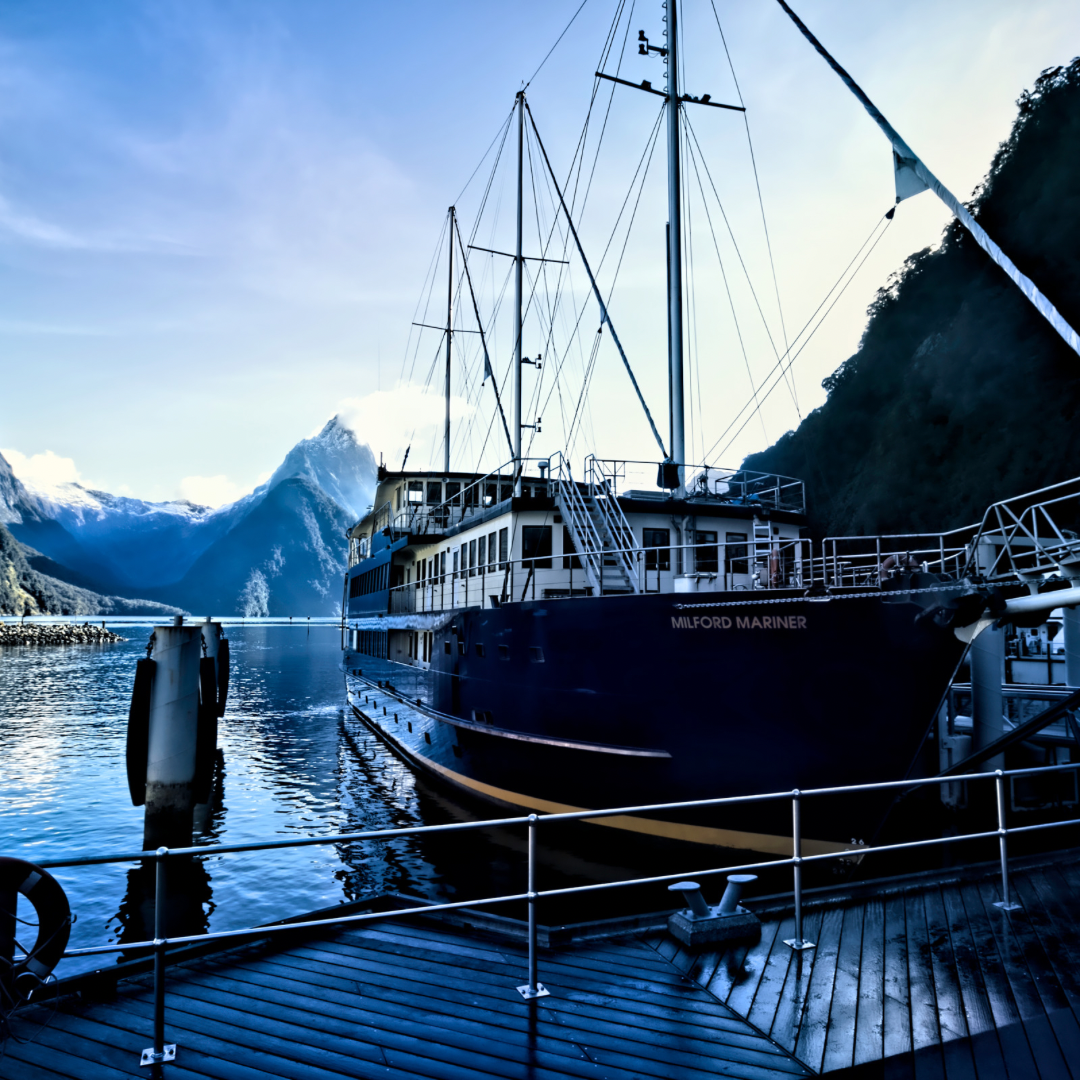 milford sound new zealand